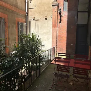 Appartement Le Toulousain 001 - Calme En Rez-de-chaussee Avec Terrasse - Hypercentre, Quartier Jeanne D'arc, Toulouse